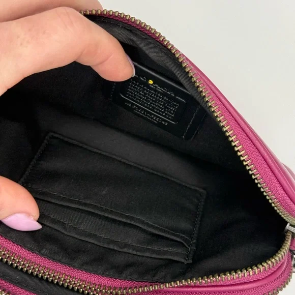 Coach Novelty Crossbody Pac Man NWT 👀 Rare 👀 Womans - Picture 10 of 12